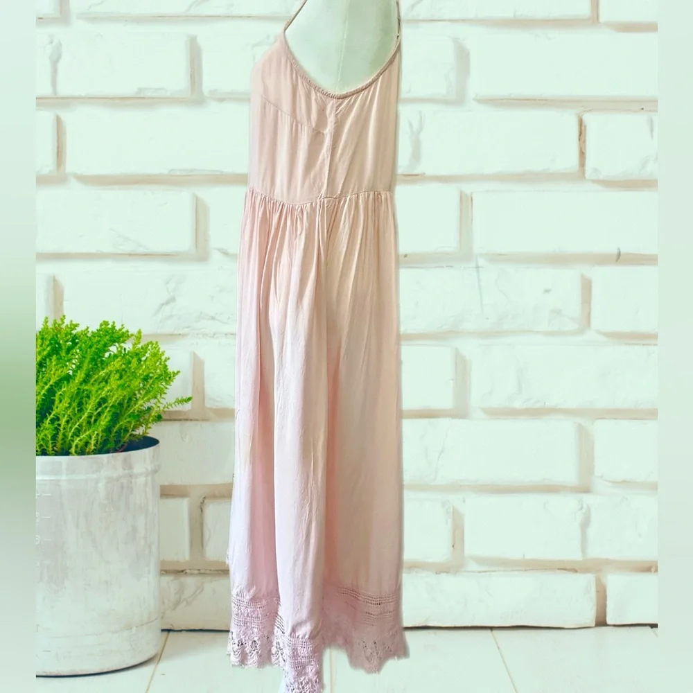 Forever 21 Women’s Crochet-Trimmed Maxi Dress Color:Pink Size: Small